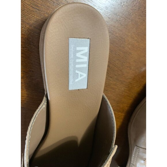 Milia Slide Loafer SIZE 9 WOMEN - Picture 2 of 4